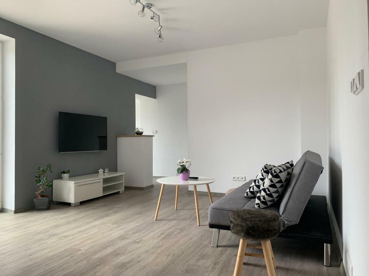 Apartment Tolarova *