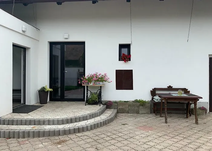 Tolarova Apartman